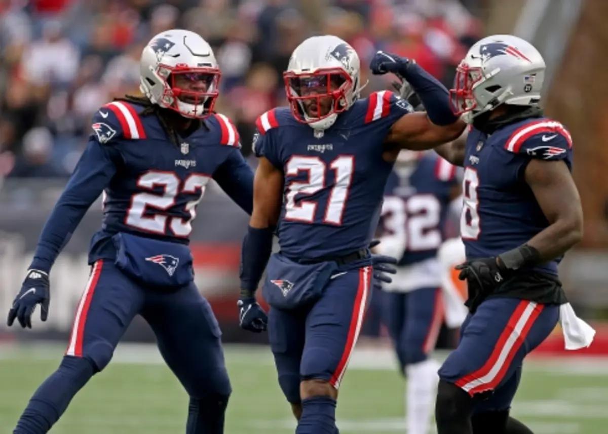 Patriots - Adrian Phillips Kyle Dugger